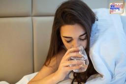 Night Thirst: रात्री वारंवार तहान लागतेय? हे आरोग्याच्या गंभीर समस्येचं लक्षण असू शकतं; जाणून घ्या 