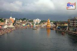 गोदावरी नदीचं पाणी स्वच्छ असल्याचा दावा खोटा; सामाजिक कार्यकर्त्यांकडून खासगी लॅबमध्ये पाणी तपासणी