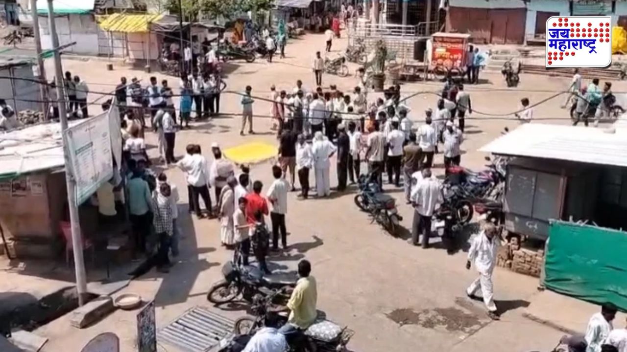 अमरावती हादरलं! पाहुणे म्हणून आले अन् अल्पवयीन मुलांनी केलं धक्कादायक कृत्य; अख्ख गाव पाहतच राहिलं