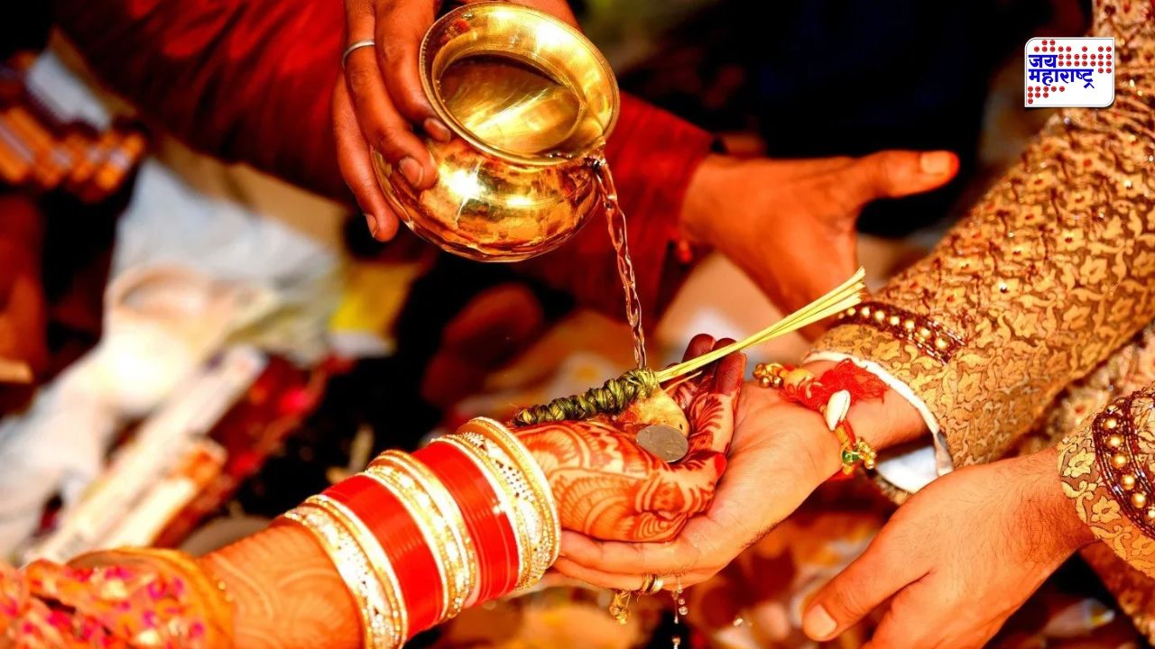 आता लग्नासाठी मिळणार 8 ग्रॅम सोनं अन् रेशमी साडी; राज्य सरकारची मोठी घोषणा, कोण ठरणार पात्र?