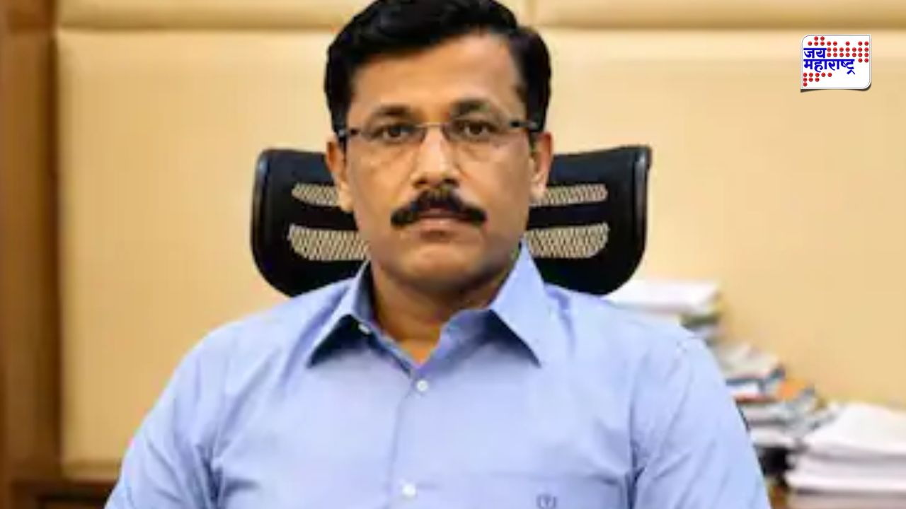 तुकाराम मुंढेंचा दिवाळीपूर्वी मोठा दणका! FDA ची राज्यभरात धाड; 25 लाखांहून अधिक किमतीचा भेसळयुक्त साठा जप्त