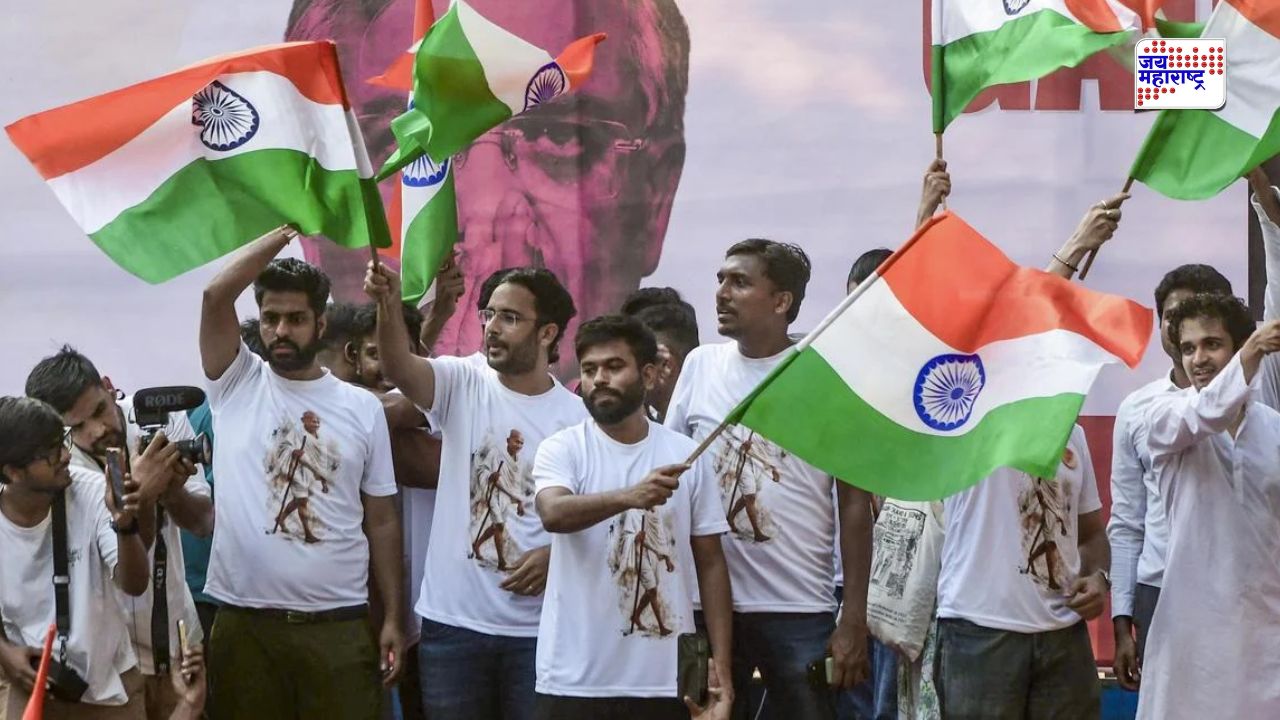 परवानगीविना आंदोलन करणाऱ्या CJP वर मुंबई पोलिसांची मोठी कारवाई; अभिजीत दीपकेंसह कार्यकर्त्यांवर गुन्हे दाखल