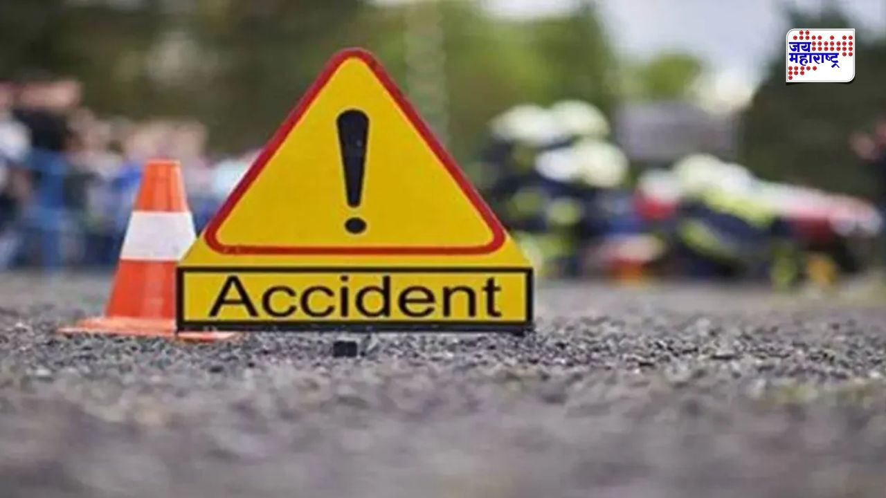महामार्गावर थरार! डंपर-कारची थरारक धडक; भीषण अपघातात 4 जणांचा दुर्दैवी अंत, 3 गंभीर जखमी