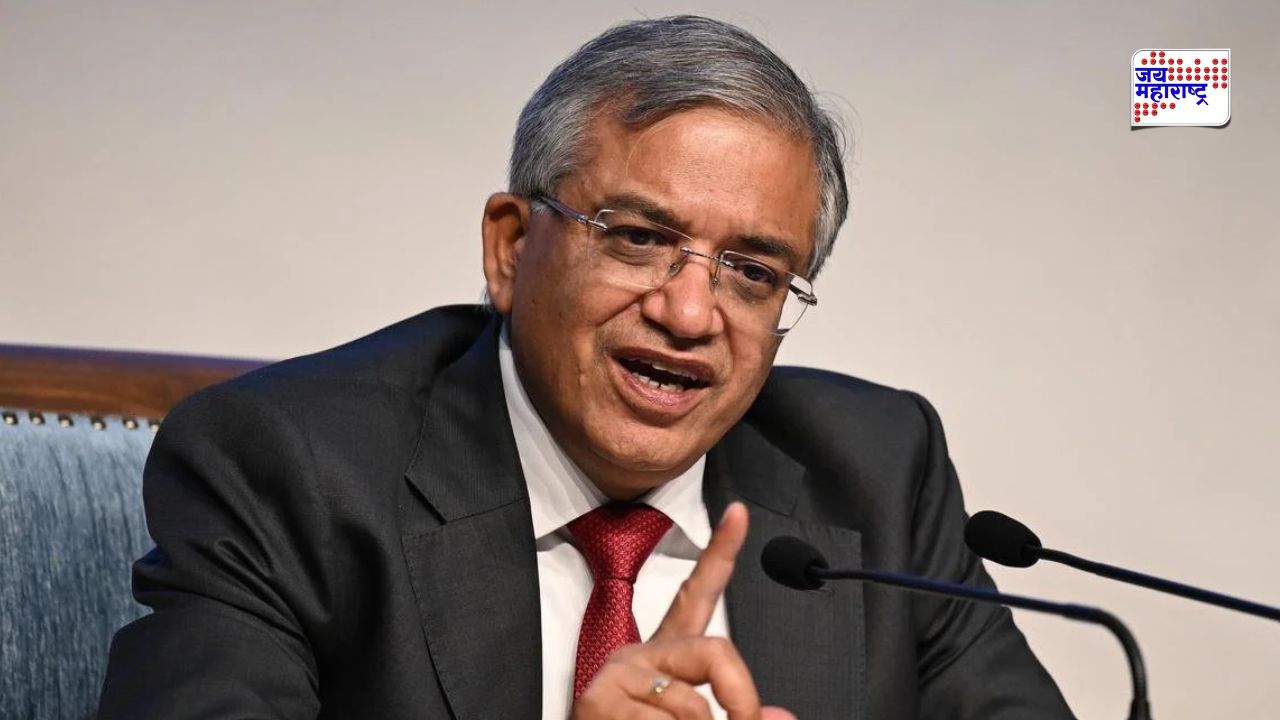 SIR वादादरम्यान निवडणूक आयोगात मोठा भूकंप! ज्ञानेश कुमार यांनी घेतला मोठा निर्णय; थेट 20 अधिकाऱ्यांच्या…