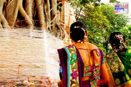 Vat Purnima 2025: जाणून घ्या वटपौर्णिमेची पूजा करण्याची योग्य पद्धत, लागणारी सामग्री आणि खास उखाणे