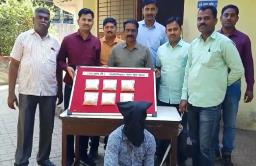 व्हॉट्सअपच्या मदतीने सराईत गुन्हेगाराला ठोकल्या बेड्या